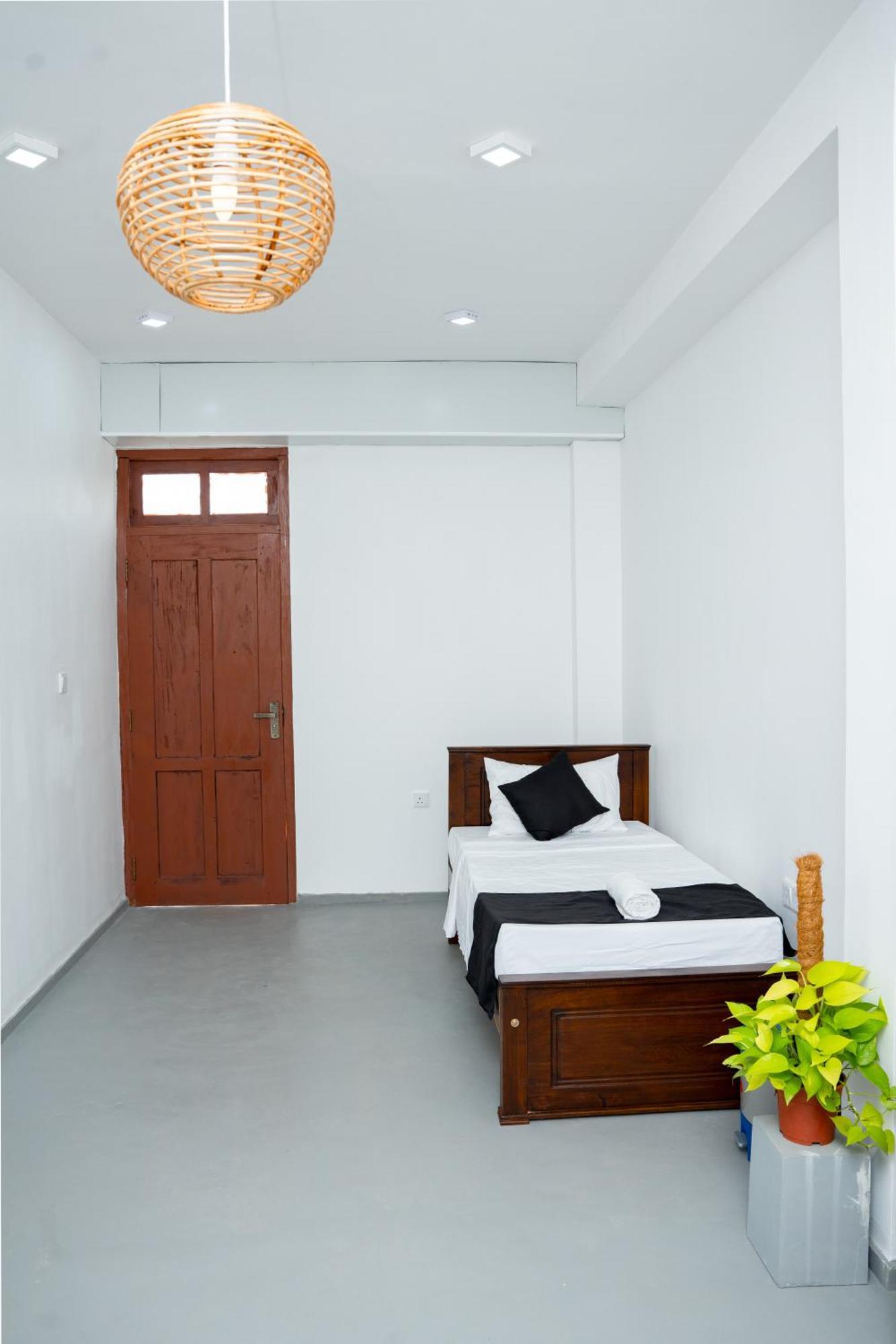 Regal Heights Hotel Weligama Kültér fotó